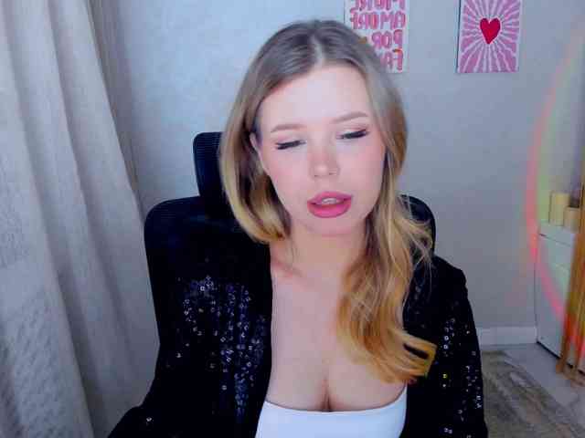 GlamorousGirl webcam