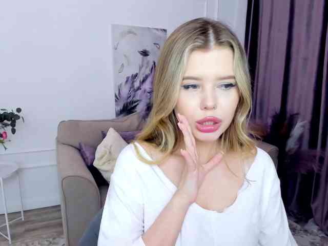 GlamorousGirl webcam