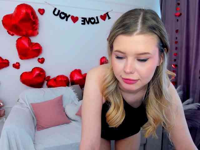 GlamorousGirl webcam