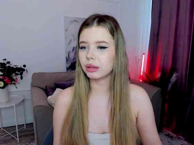 GlamorousGirl webcam