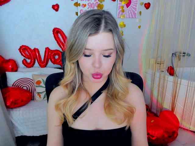 GlamorousGirl webcam