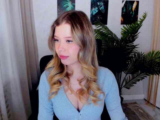 GlamorousGirl Live Webcam on BongaCams