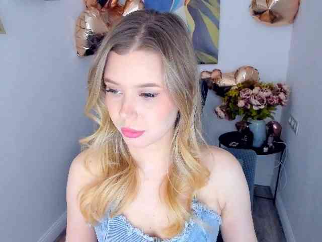 GlamorousGirl webcam