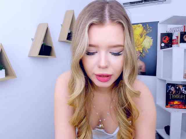 GlamorousGirl webcam