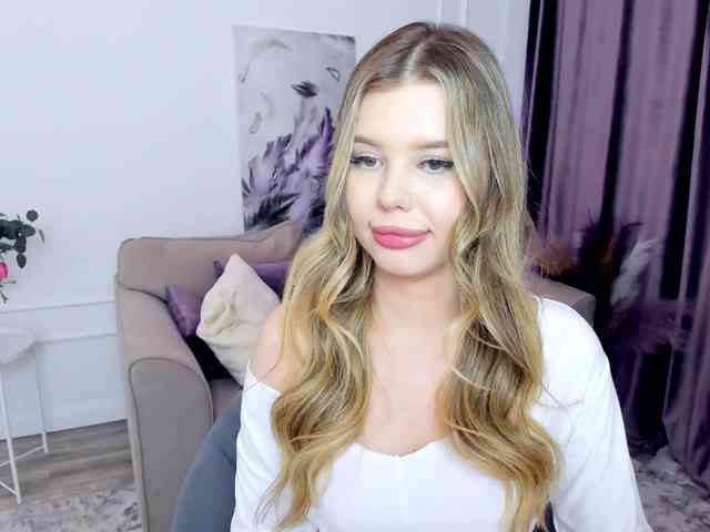 GlamorousGirl webcam