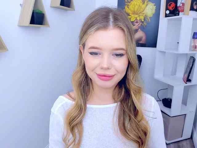 GlamorousGirl webcam
