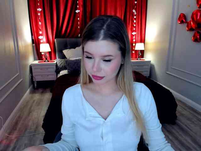 GlamorousGirl webcam