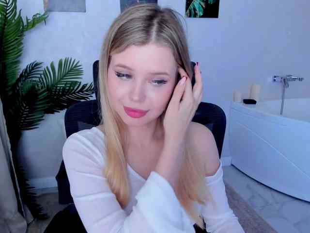 GlamorousGirl GlamorousGirl