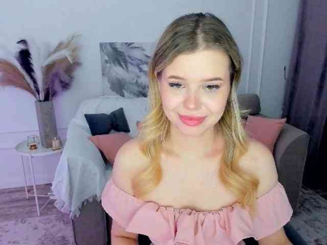 GlamorousGirl webcam