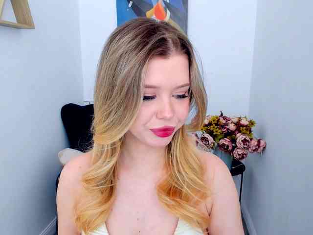 GlamorousGirl webcam