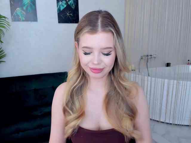 GlamorousGirl webcam