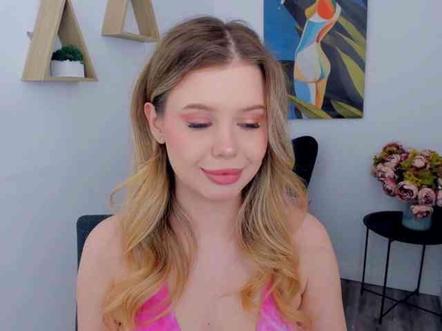 GlamorousGirl webcam