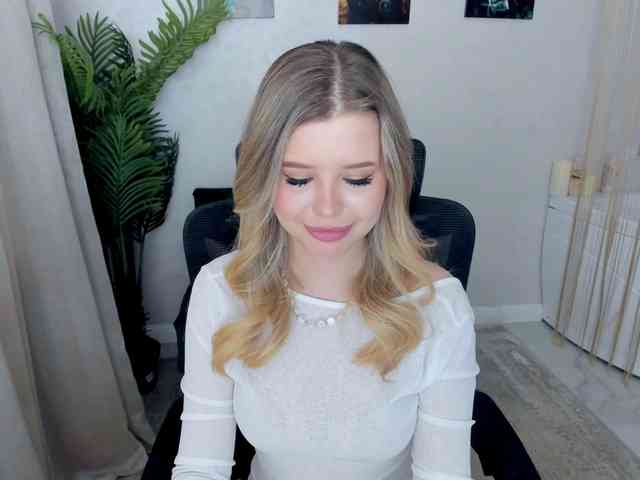 GlamorousGirl webcam