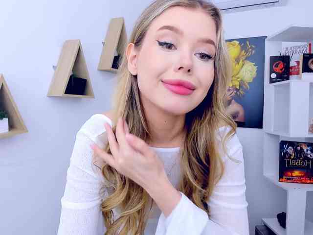 GlamorousGirl webcam