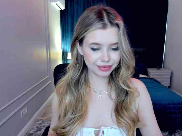 GlamorousGirl webcam