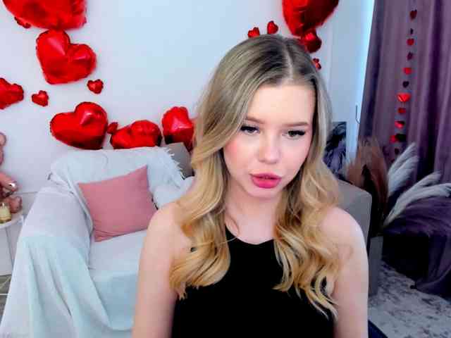 GlamorousGirl webcam