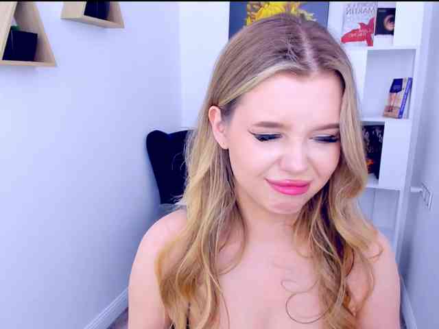 GlamorousGirl webcam