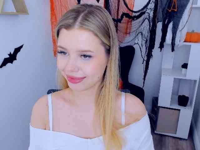 GlamorousGirl webcam