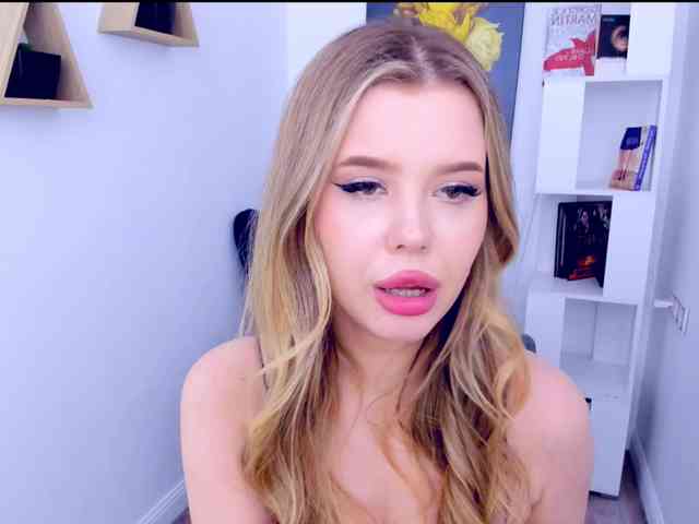 GlamorousGirl webcam