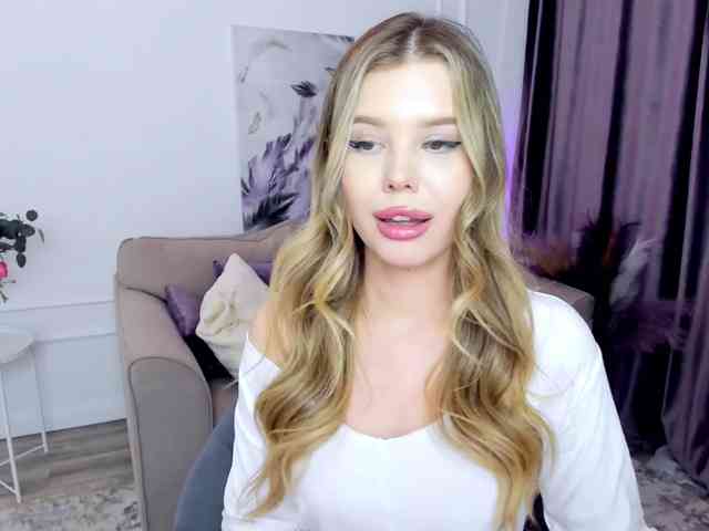 GlamorousGirl webcam
