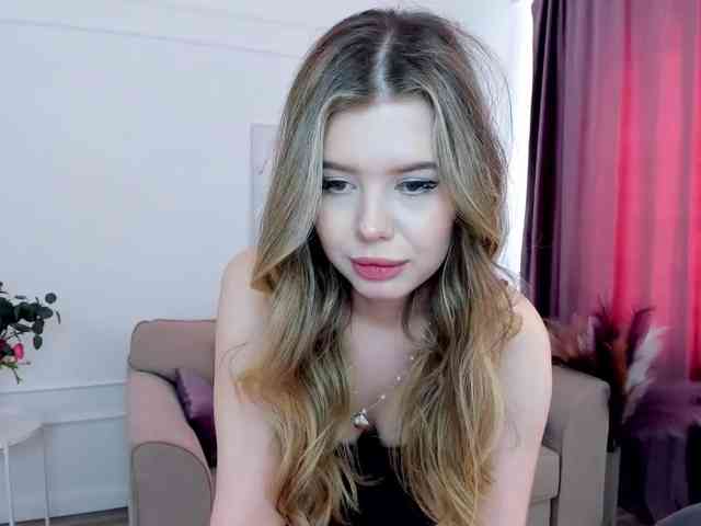 GlamorousGirl webcam