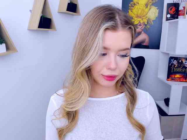 GlamorousGirl webcam