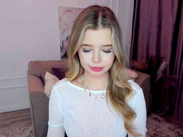 GlamorousGirl webcam