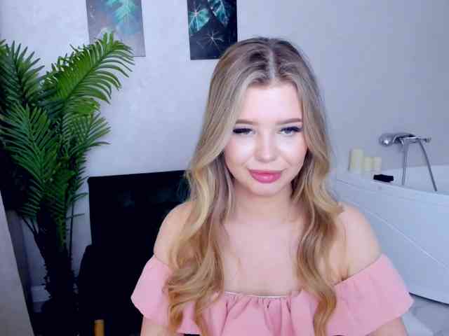 GlamorousGirl webcam