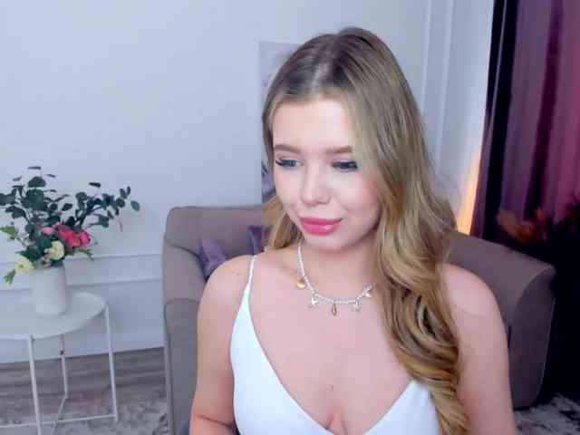 GlamorousGirl webcam