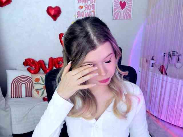 GlamorousGirl webcam