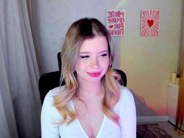 GlamorousGirl webcam