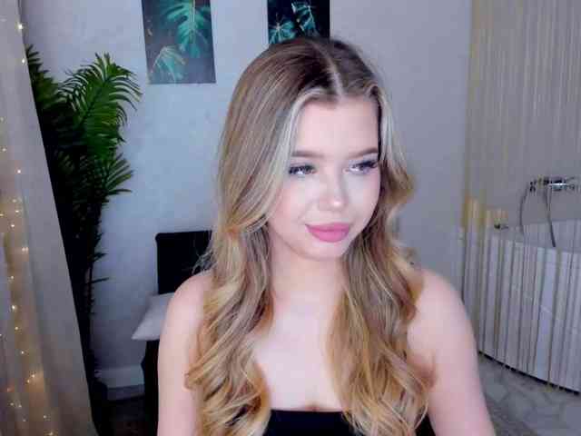 GlamorousGirl webcam