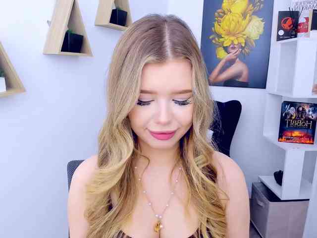 GlamorousGirl webcam