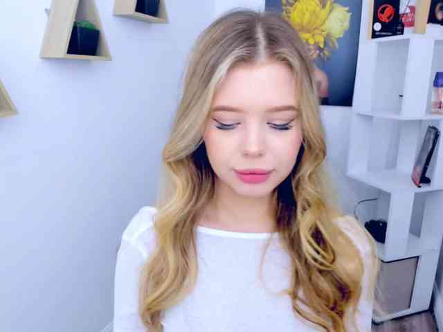 GlamorousGirl webcam