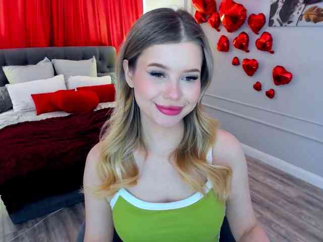 GlamorousGirl webcam