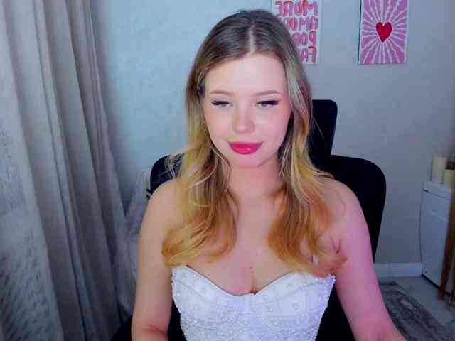 GlamorousGirl webcam