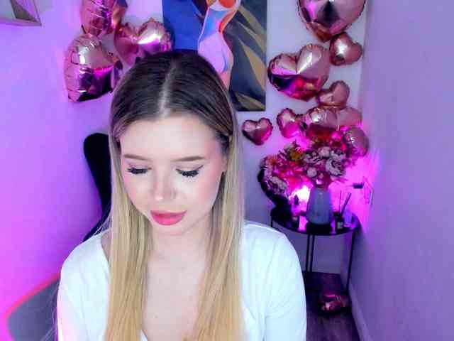 GlamorousGirl webcam