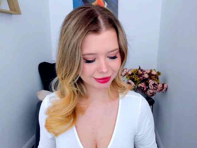 GlamorousGirl webcam