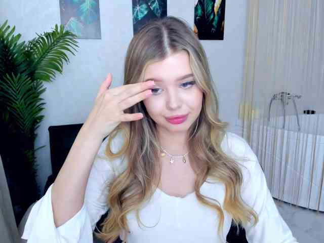 GlamorousGirl webcam