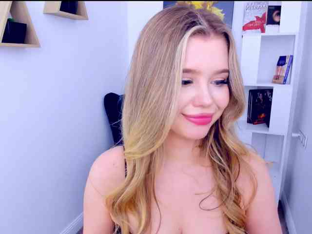 GlamorousGirl webcam