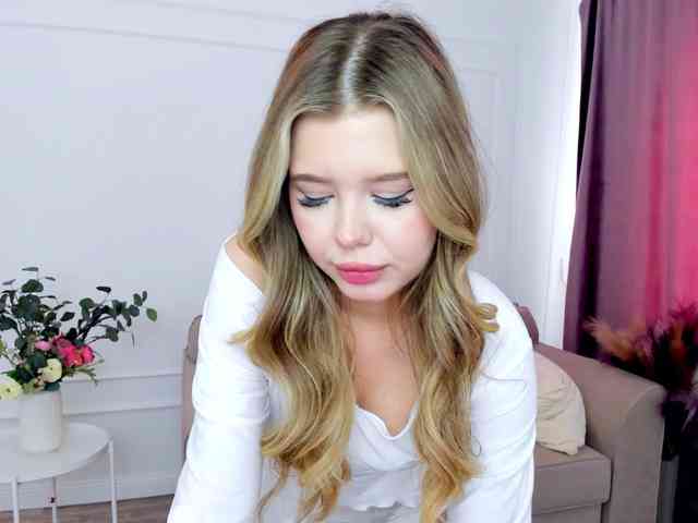 GlamorousGirl webcam
