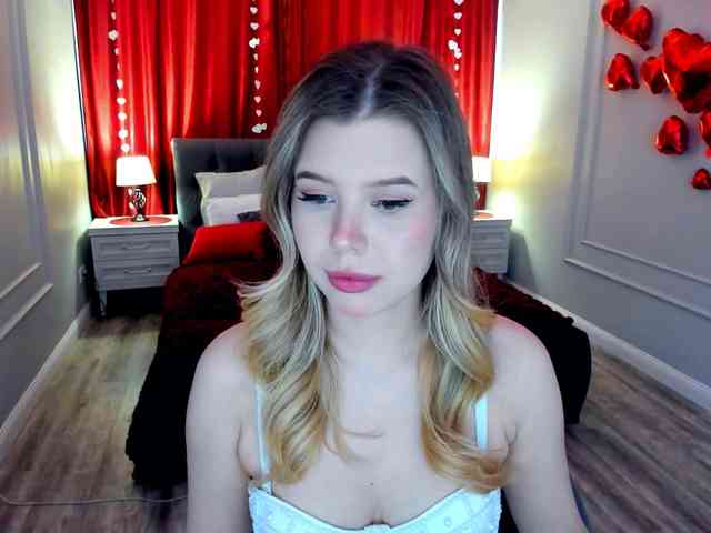 GlamorousGirl webcam