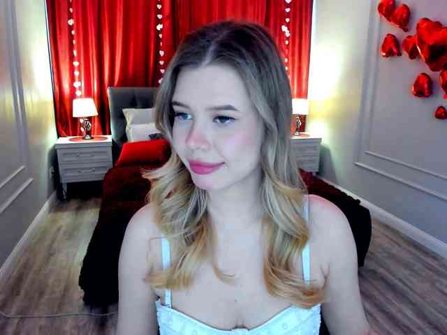 GlamorousGirl webcam