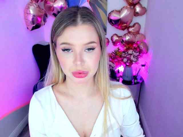 GlamorousGirl webcam