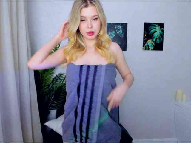 GlamorousGirl webcam