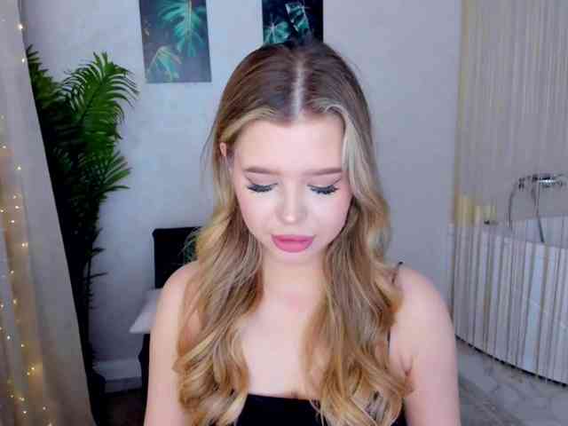 GlamorousGirl webcam