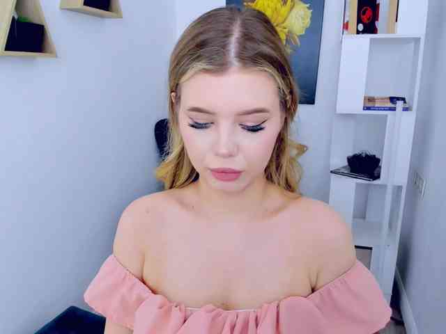 GlamorousGirl webcam