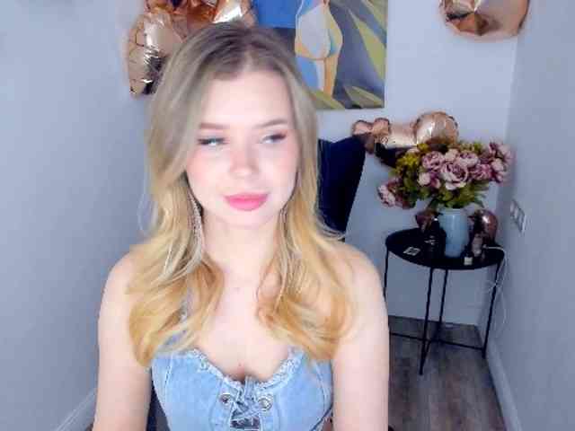 GlamorousGirl webcam