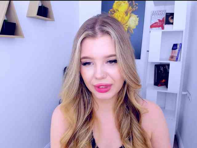 GlamorousGirl webcam