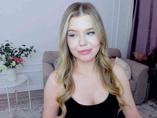 GlamorousGirl webcam